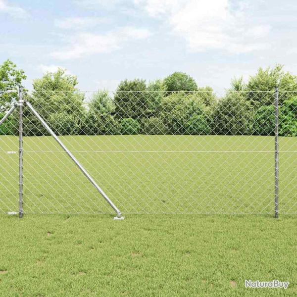 Cl�ture en cha�ne ext�rieure avec piques 25 x 1 m Argent�