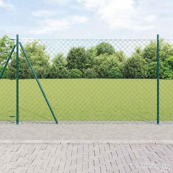 Cl�ture en maillons de cha�ne avec socle en b�ton 1,5 x 25 m