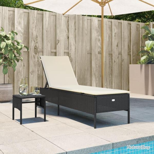 Chaise longue avec table et coussin noir r�sine tress�e