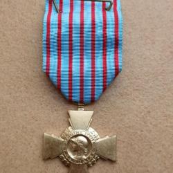 MEDAILLE CROIX DU COMBATTANT  WW1 WW2 INDOCHINE ALEGERIE OPEX AFGHANISTAN  croix n2