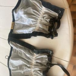 Gu&ecirc;tres en cuir de buffle
