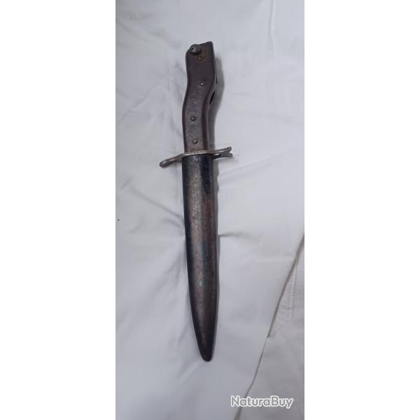 Poignard de tranch�e et , ou  ba�onnette DEMAG  allemand d'origine WWI  Gewehr 98 avec fourreau