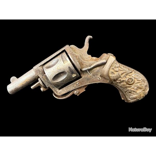 EXCELLENT BULLDOG ALLEMAND calibre 320 num�ro de s�rie 4636
