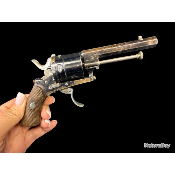 REVOLVER BELGE calibre 320 num�ro de s�rie E70