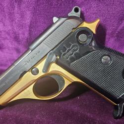 Pistolet Beretta 70 Luxe - calibre 7,65 Browning - Carcasse dor&eacute;e - 1959 - cat&eacute;gorie B