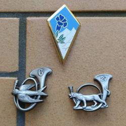 LOT DE 3INSIGNES ARMEE FRANCAISE BATAILLON DE CHASSEURS   ARTHUS BERTRAND ATLAS