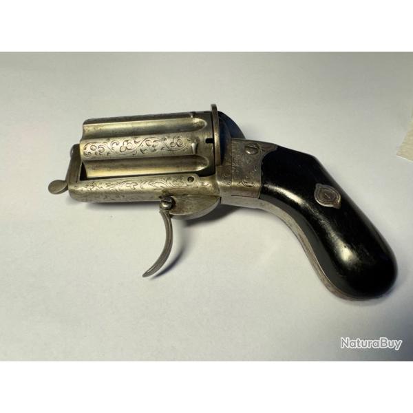 Curieux et rare revolver poivri�re du XIX� si�cle