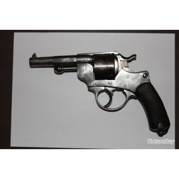 Revolver R�glementaire Mod�le 1873.  France ann�e de fabrication 1876