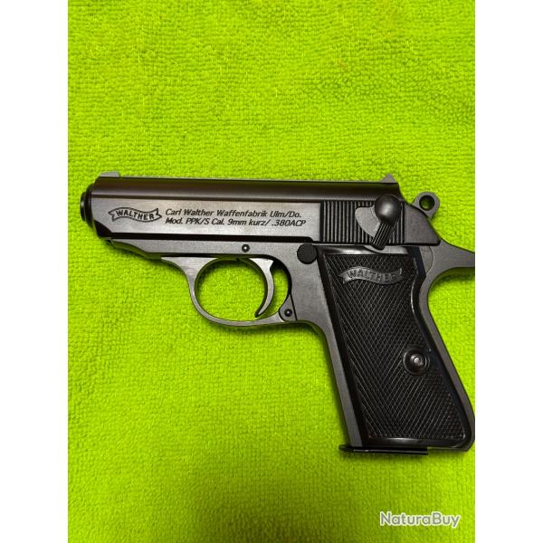 Vends WALTHER PPK S (380 ACP) tir� 200 cartouches. Absolument parfait