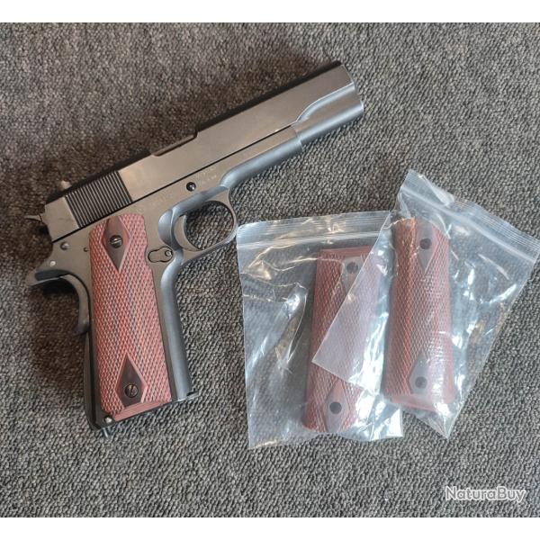 Paire de plaquette en bois quadrill�e neuve pour colt 1911 disponible imm�diatement