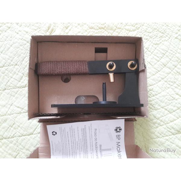 Presse rechargement BP MAKER pour revolver poudre noire calibre .44 + calibre .36