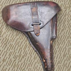 Holster original de pistolet P38 dat&eacute; de 1943 cod&eacute; hlv