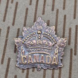 Insigne Canada &eacute;poque ww1 ou ww2  ?