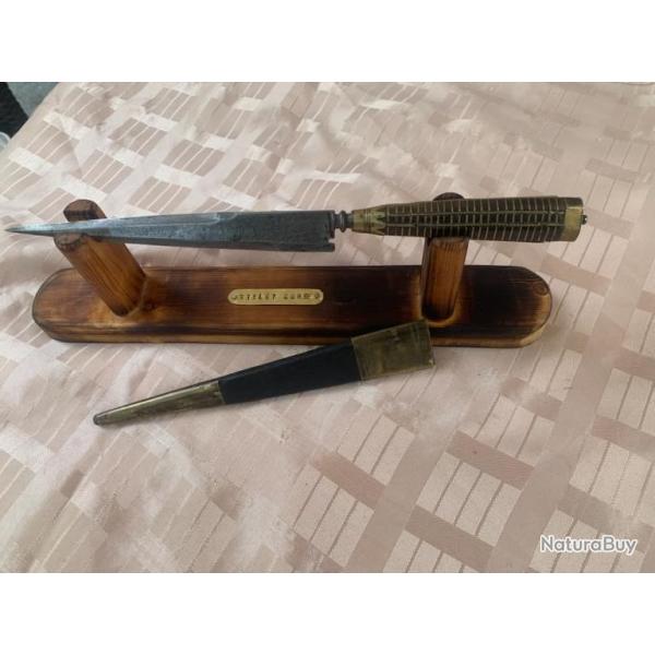Magnifique stylet corse a la genoise de 29,8 cm