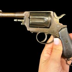 REVOLVER BELGE cal. 8mm1892