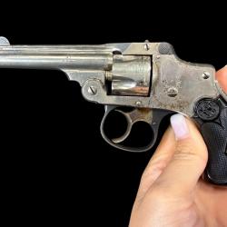 SMITH & WESSON HAMERLESS cal. 32sw num&eacute;ro de s&eacute;rie 167398