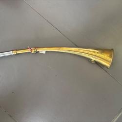corne d'appel / pibole de chasse a vendre aux ench&egrave;res sans pipet destockage chasse
