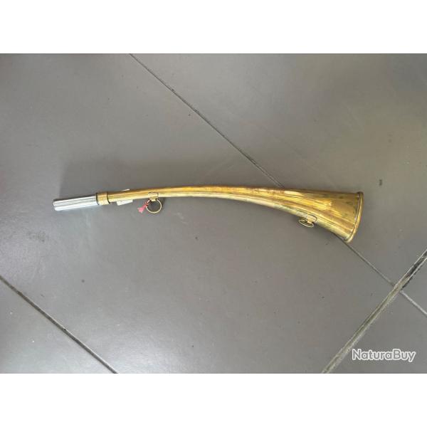corne d'appel / pibole de chasse a vendre aux ench�res sans pipet destockage armurerie.