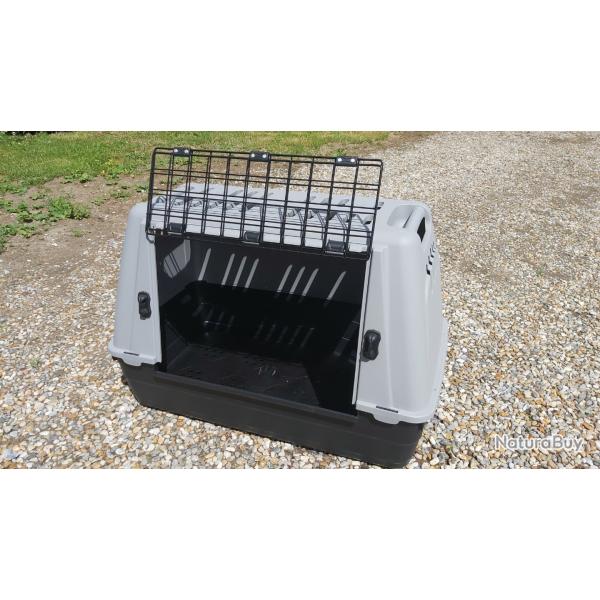 Cage de transport chien en plastique