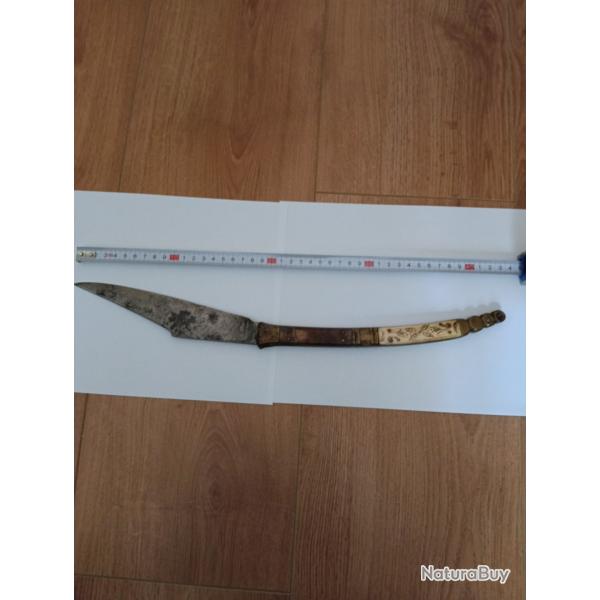 GRAND ET BEAU COUTEAU PLIANT  NAVAJA XIX 43,5 CM