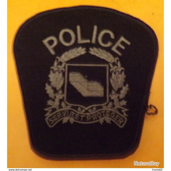 ECUSSON TISSU :�CANADA ??:�POLICE�SERVIR ET PROTEGER  ,�ETAT VOIR PHOTO� . POUR TOUT RENSEIGNEMENT M