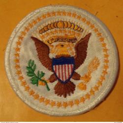 ECUSSON TISSU :&nbsp;ETATS UNIS  : UNITED STATES&nbsp;&nbsp;&nbsp;,&nbsp;ETAT VOIR PHOTO&nbsp; . POUR TOUT RENSEIGNEMENT ME CONTAC