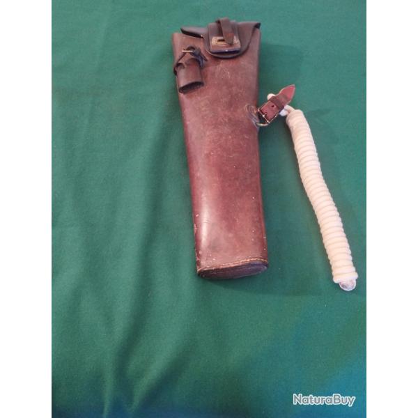 �tui � outils et porte-ba�onnette d'un soldat du Corps exp�ditionnaire portugais en France, Premi�re