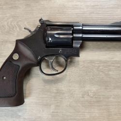 Revolver SMITH & WESSON mod. 586 - Cal .357 Magnum - 4" + Crosse origine (Occasion)