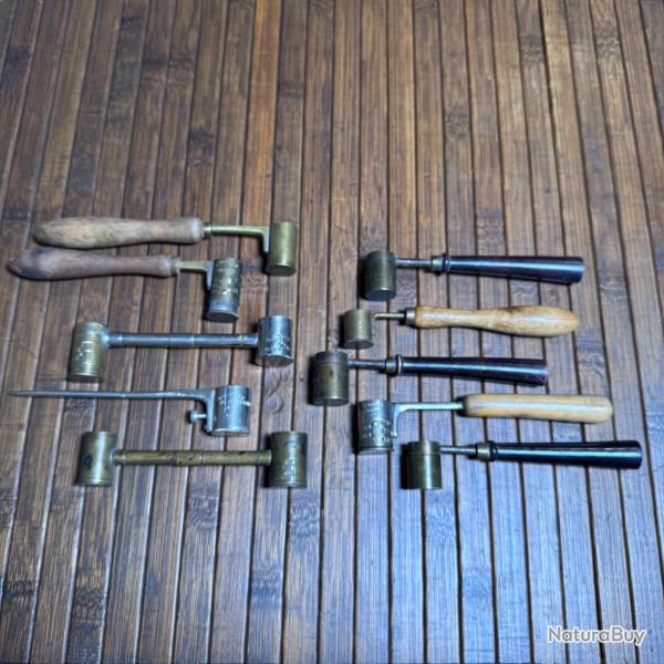 LOT DE 10 DOSETTES A POUDRE ET A PLOMB.MANUFRANCE , ANCRE MARINE , MANUFACTURE D'ARME ET DE CYCLES