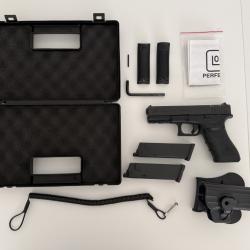Pistolet Glock 17 Gen 4 Co2 GBB Blowback Cybergun KWC - Noir
