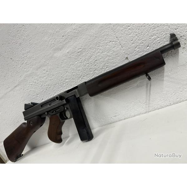 Thompson M1 a1