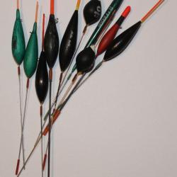Lot 15: de 10 flotteurs