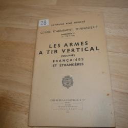 Manuel de cours d'armement sur les armes &agrave; tir courbe Fran&ccedil;aise et Etrang&egrave;re dat&eacute; 1952