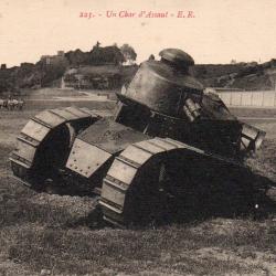 Carte Postale Char d'Assaut -N&deg;8233