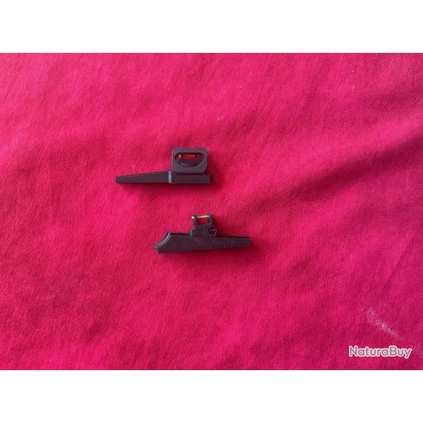 Lot de deux crans de mire, guidons pour mod�les � plombs ou airsoft, pas de prix de r�serve