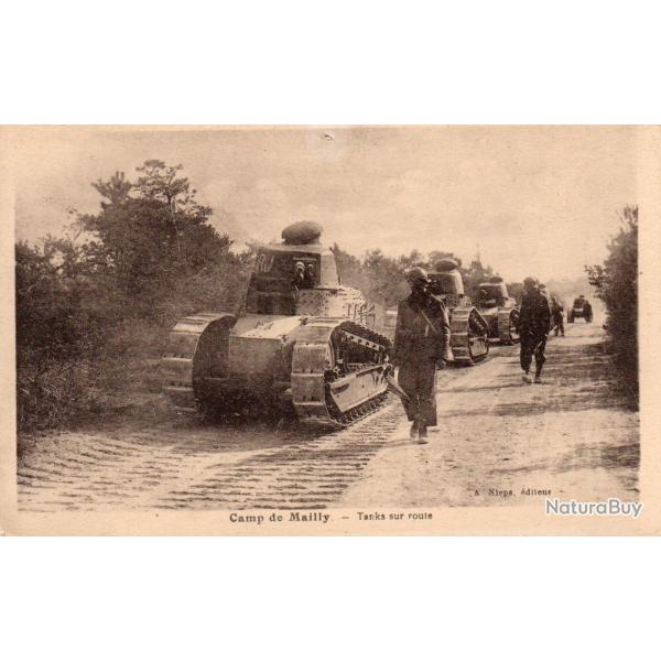Carte Postale Ancienne - Camp de Mailly - Chars sur route - N�8235
