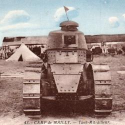 Carte postale Camp de Mailly - Tank-Mitrailleur - N&deg;8236