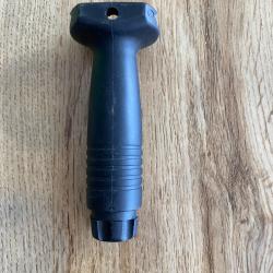 poign&eacute;e tactique Airsoft pour rail