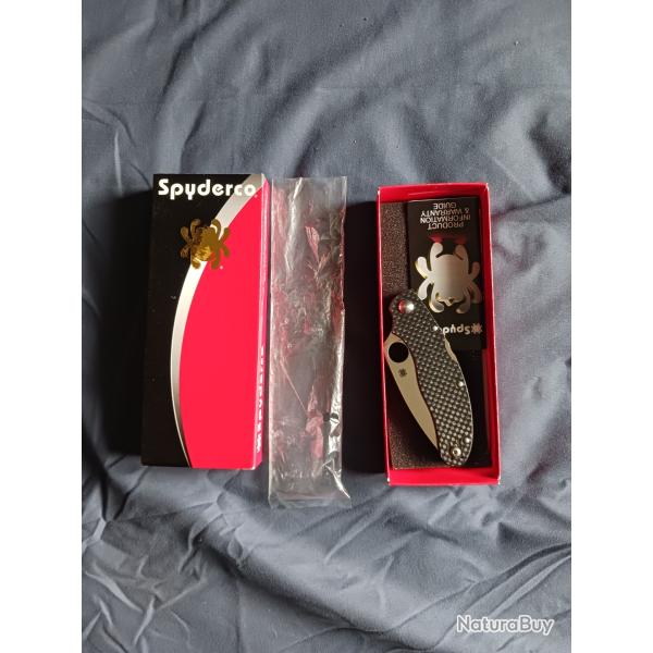 Spyderco caly 3