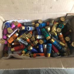 LIVRAISON OFFERTE  lot +108 cartouches, balles . cal 12/70 tout plomb, toute marque, tout gramage