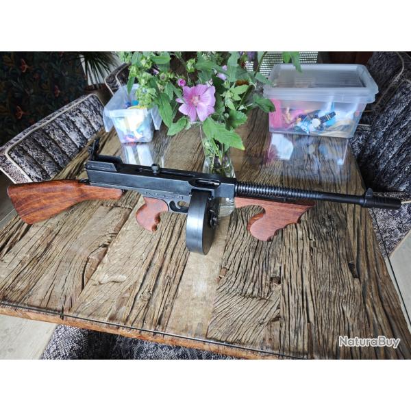 vend r�plique mitraillette Thompson