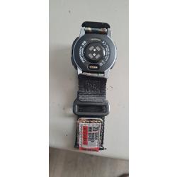 Tr&egrave;s belle montre garmin instinct 2s
