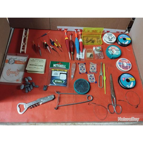 LOT DE P�CHE PLOMBS EMERILLONS NYLON HAMECONS FLOTTEURS CISEAUX  MITCHELL TORTUE WATER QUEEN