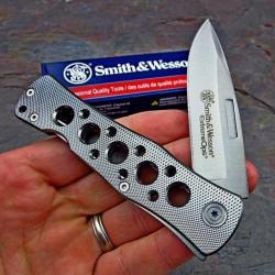 Couteau Smith&Wesson ExtremeOps Lockback Acier 440C Manche Aluminium Linerlock Clip 6AEU