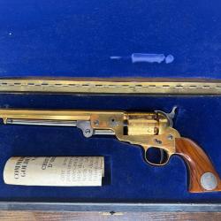 POUDRE NOIRE COLT NAVY plaqu&eacute; OR