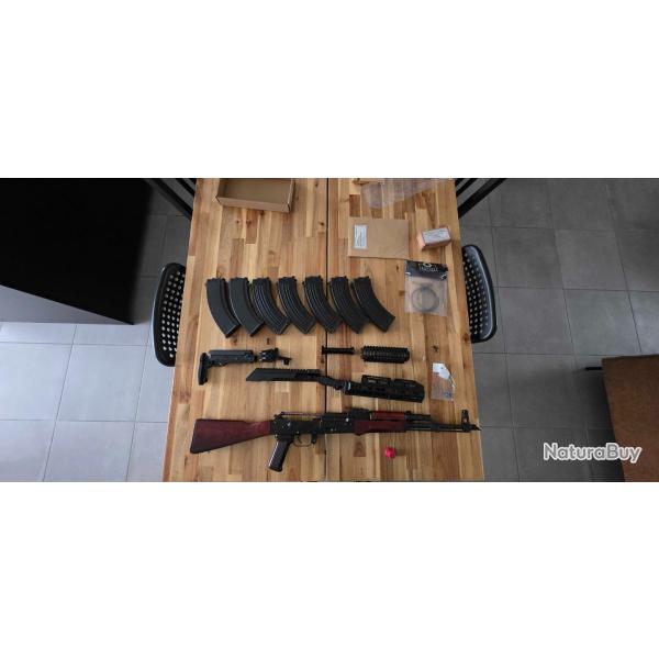 TM AKM upgrade + 7 mags + accessoires