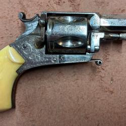 revolver Belge cal.320 en Cat&eacute;gorie D