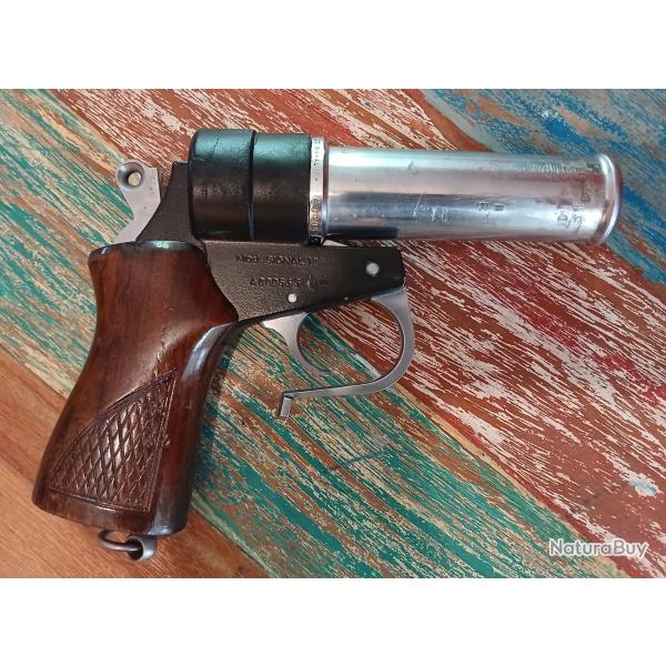Superbe Pistolet Lance Fus�e Pietro Beretta en Calibre 4 Fonctionnement Parfait