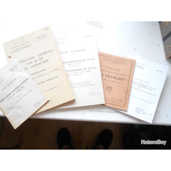 Lot de 5 fasicules sur les armes Fran�aises