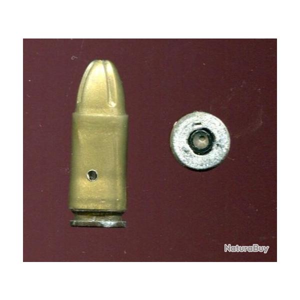 9 mm Parabellum � blanc cin�ma en plastique dor� - Fabrication GEVELOT pour "Le Jour Le PLus Long"